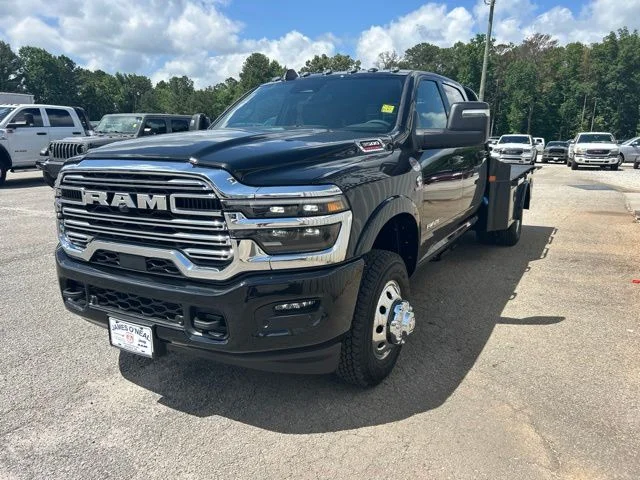 New 2026 Diamond Black Crystal Pearl-Coat Exterior Paint RAM Laramie image 32