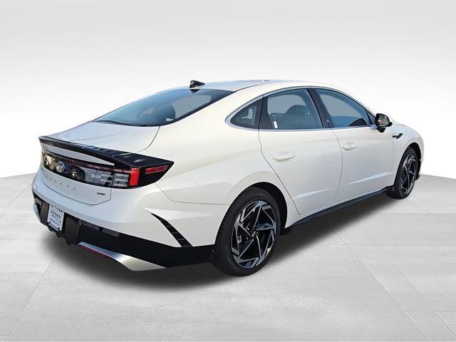 New 2026 White Hyundai SEL Sport image 8