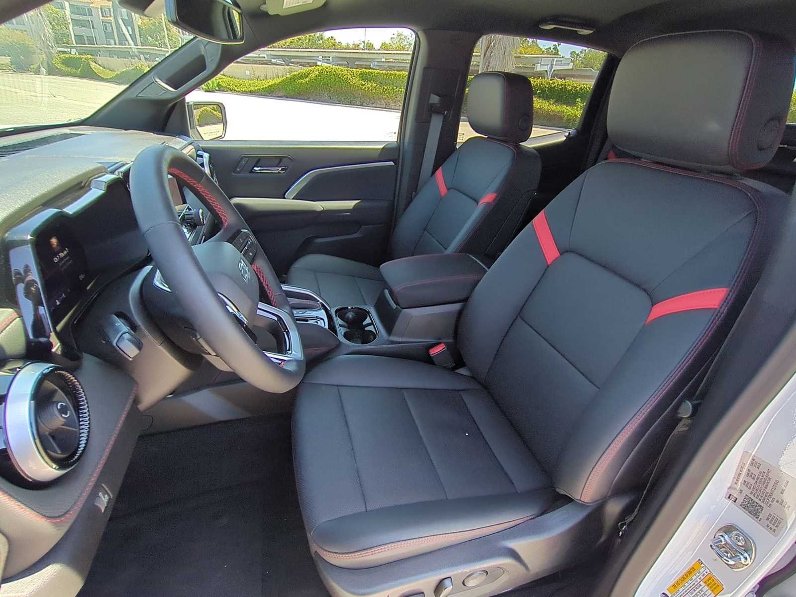 Used 2026 Summit White Chevrolet Z71 image 23