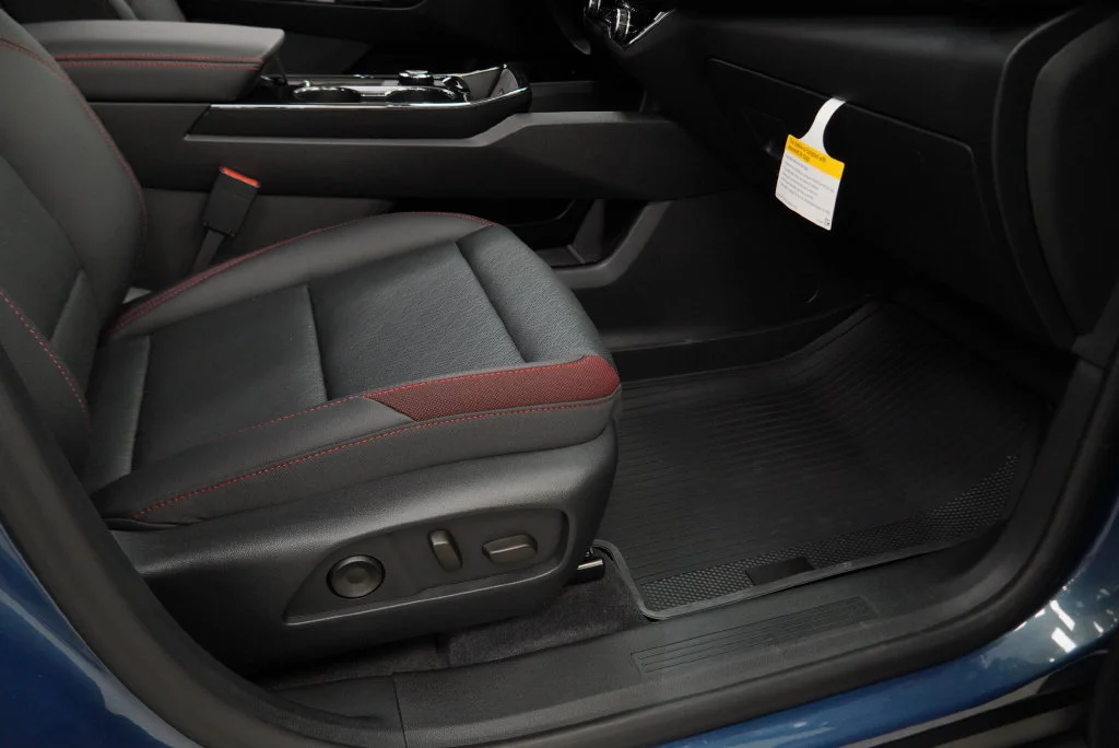 New 2027 Lakeshore Blue Metallic Chevrolet RS image 39