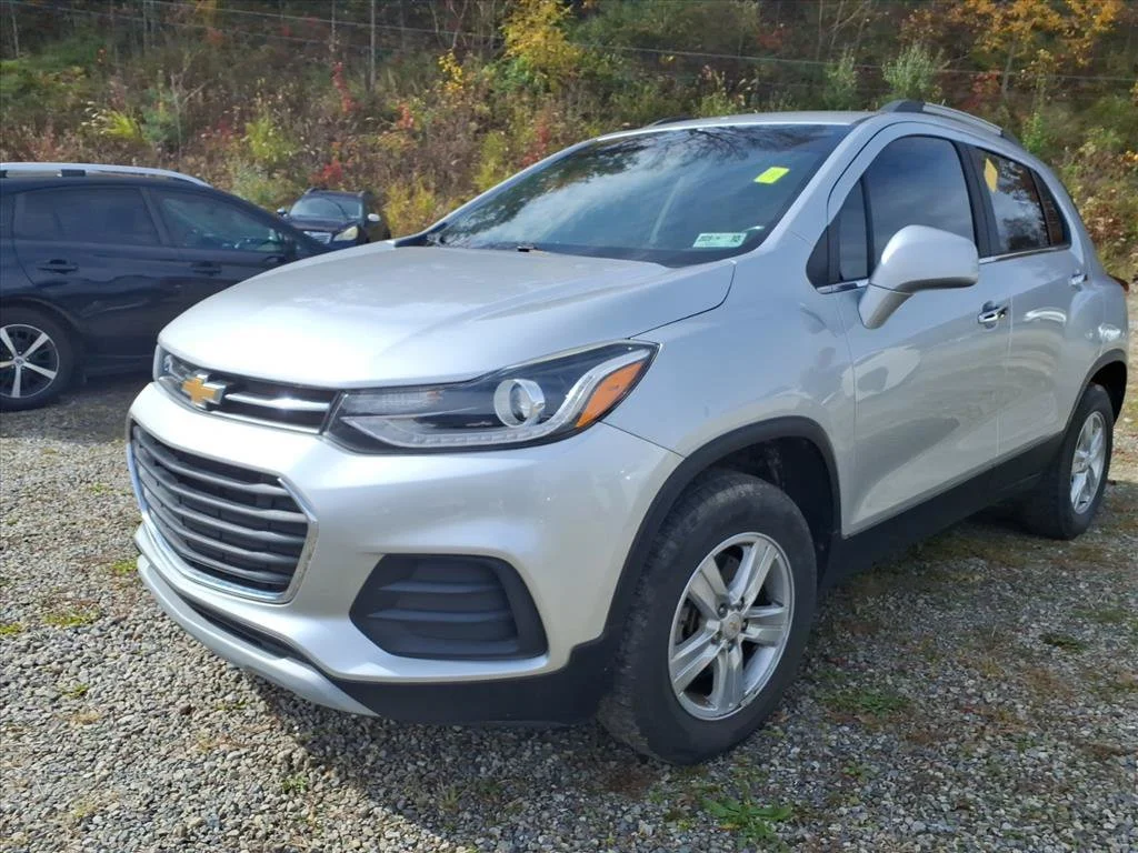 Used 2018 Silver Chevrolet LT image 2