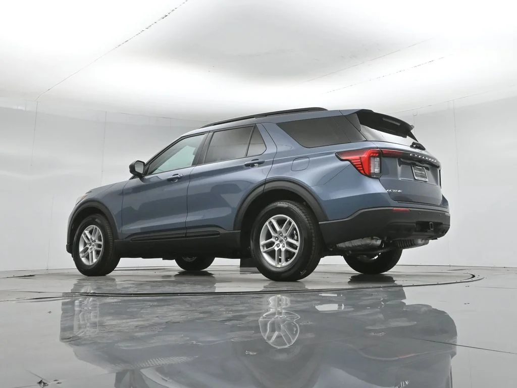 New 2026 Vapor Blue Metallic Ford Active image 50