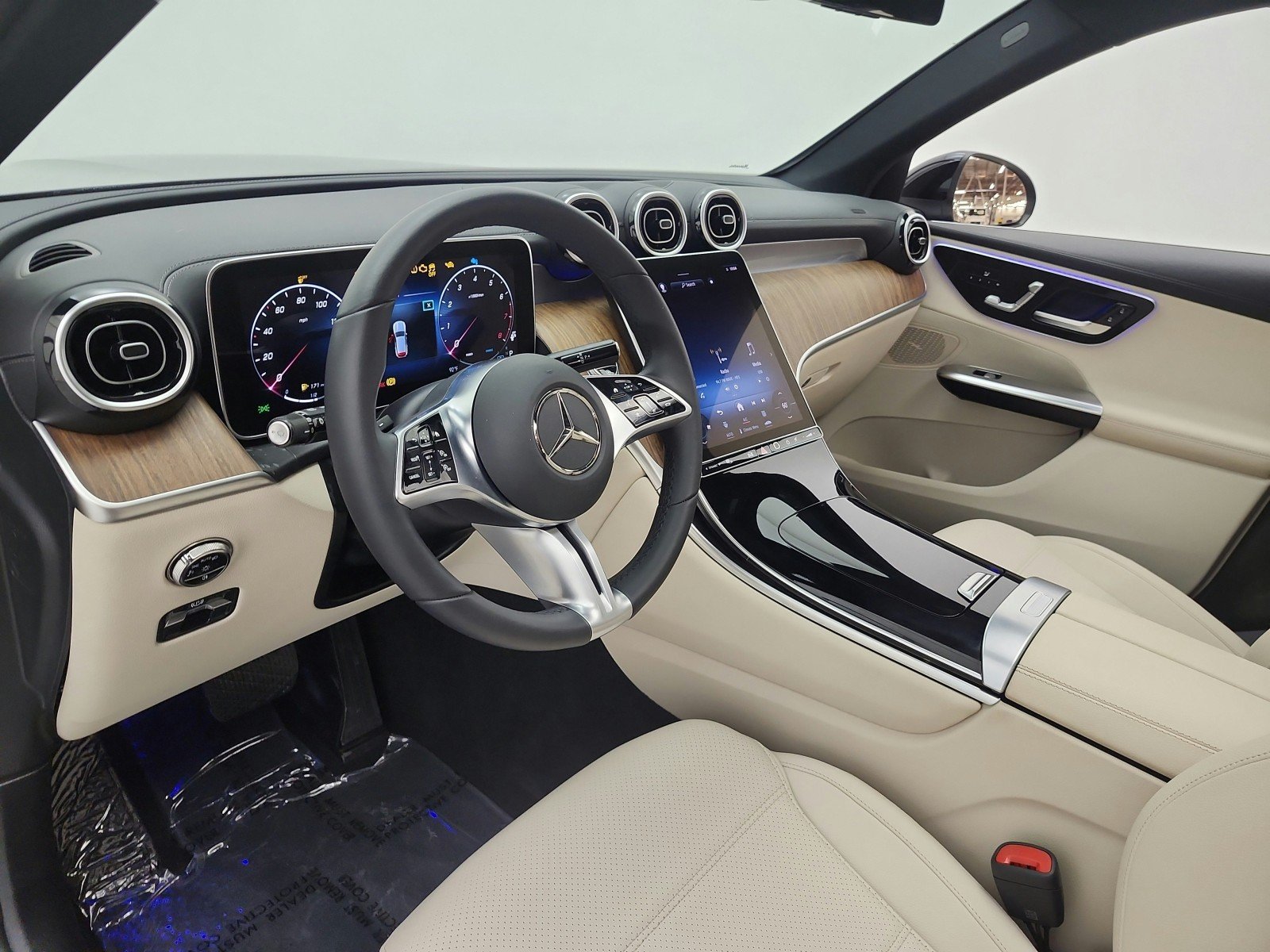 Used 2024 Black Mercedes-Benz GLC 300 4MATIC® SUV image 12