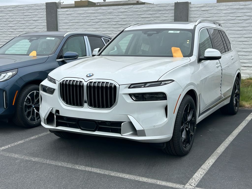 New 2027 Mineral White Metallic BMW xDrive40i image 2