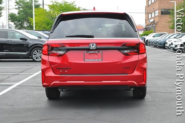 New 2026 Radiant Red Metallic II Honda Sport-L image 4