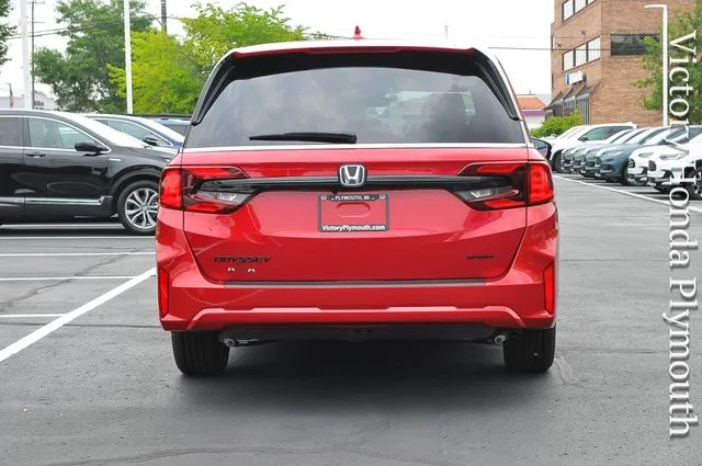 New 2026 Radiant Red Metallic II Honda Sport-L image 4