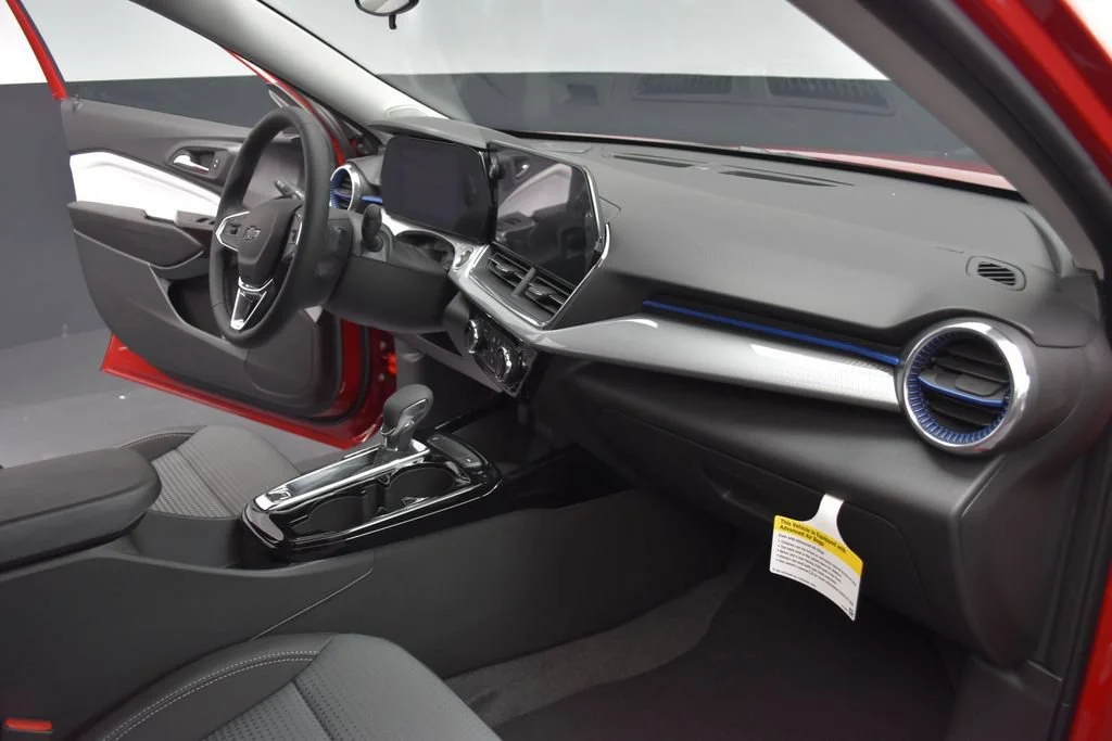 2026 Chevrolet Trax LT - Photo 25
