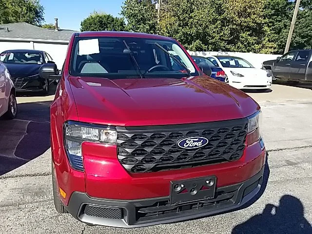 Used 2025 Red Ford XLT image 7