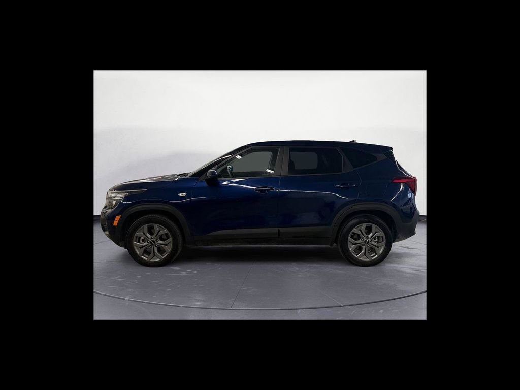 Used 2025 Blue Kia LX image 3