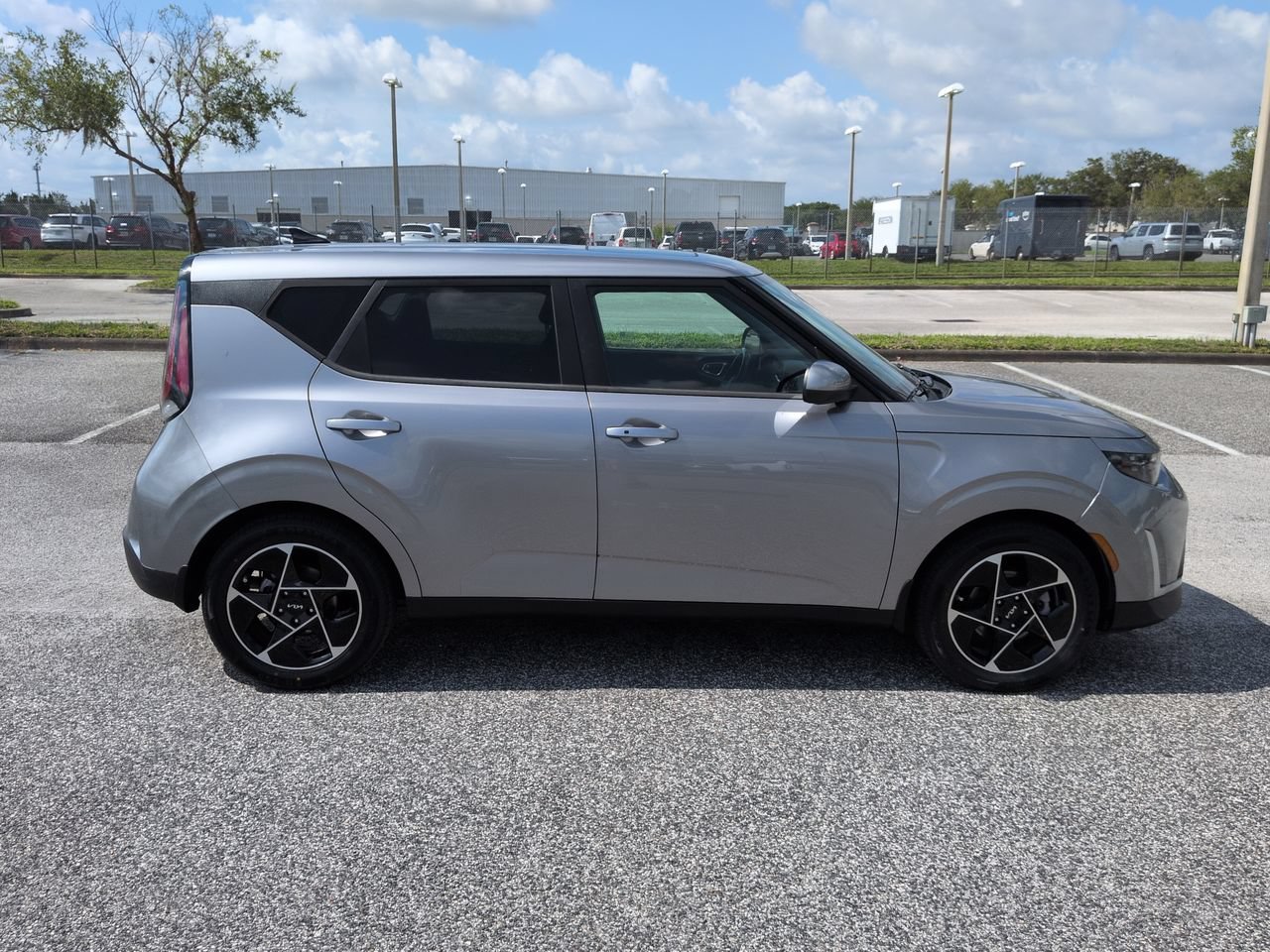Used 2023 Steel Gray Kia EX image 4