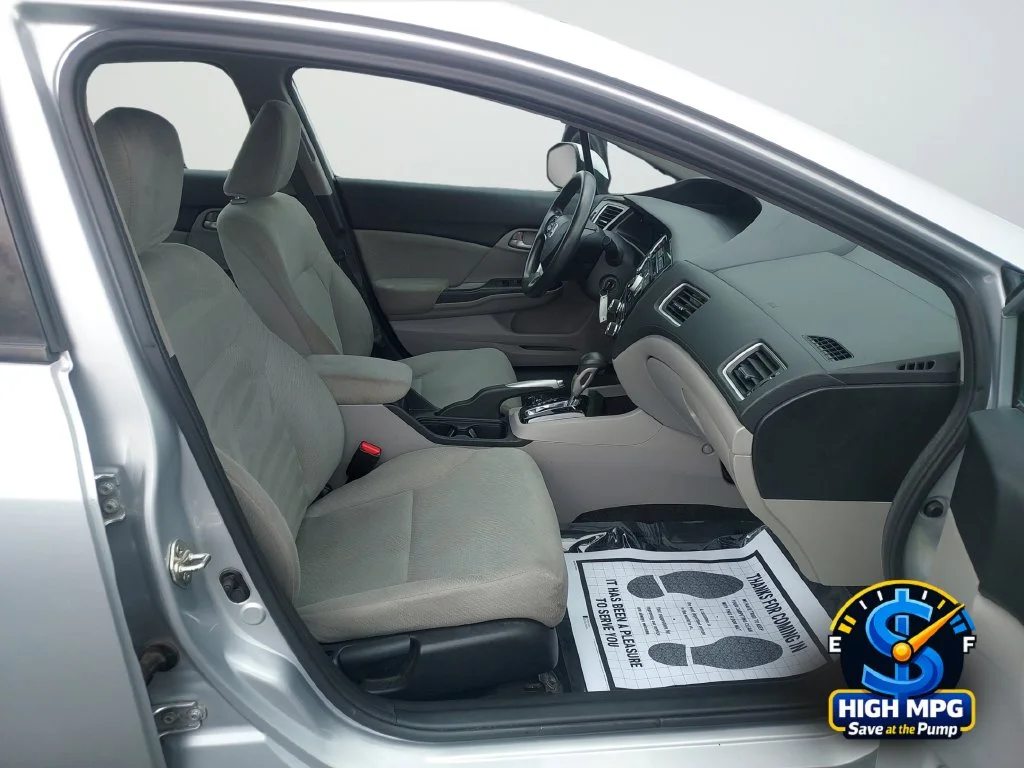 Used 2013 Silver Honda LX image 23