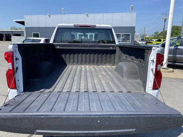 Used 2021 White Chevrolet Custom image 5