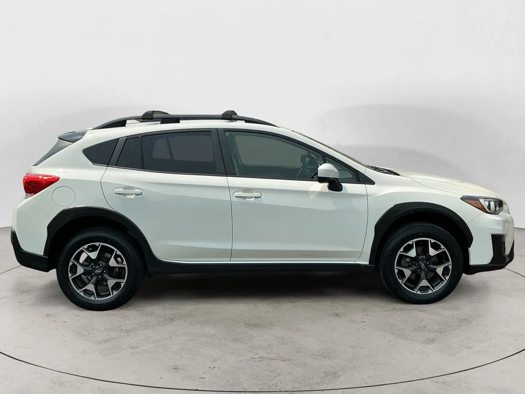 Used 2019 White Subaru 2.0i Premium image 4