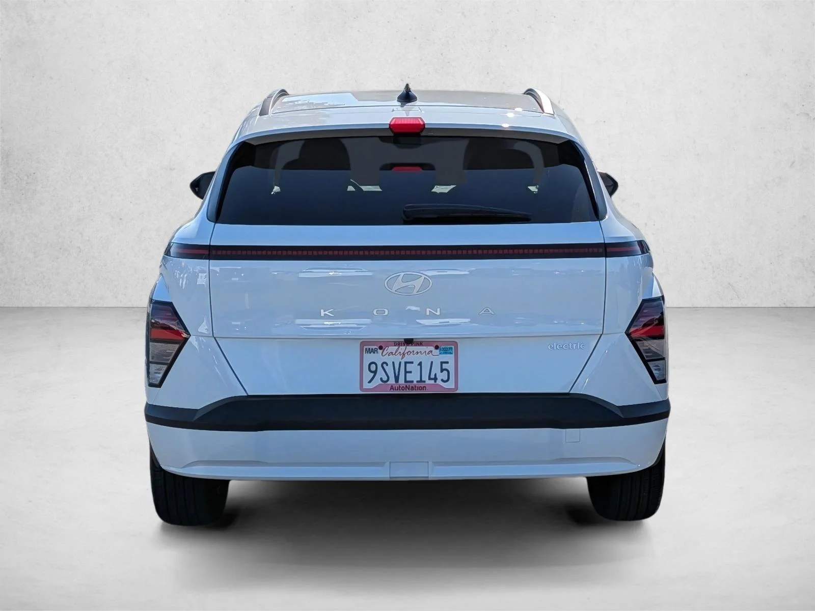 Used 2025 Atlas White Hyundai SEL image 7
