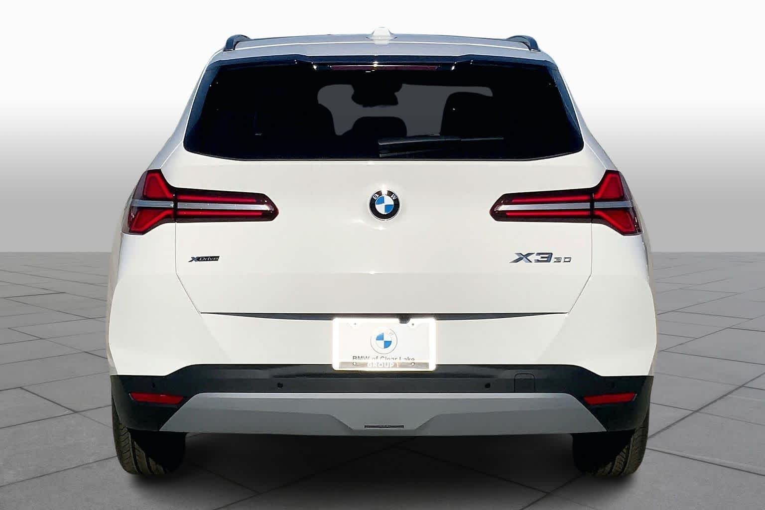 Used 2026 Alpine White BMW 30 xDrive image 4