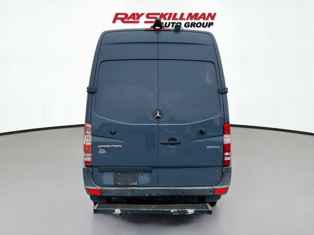 Used 2018 Gray Mercedes-Benz Cargo 144 WB image 6