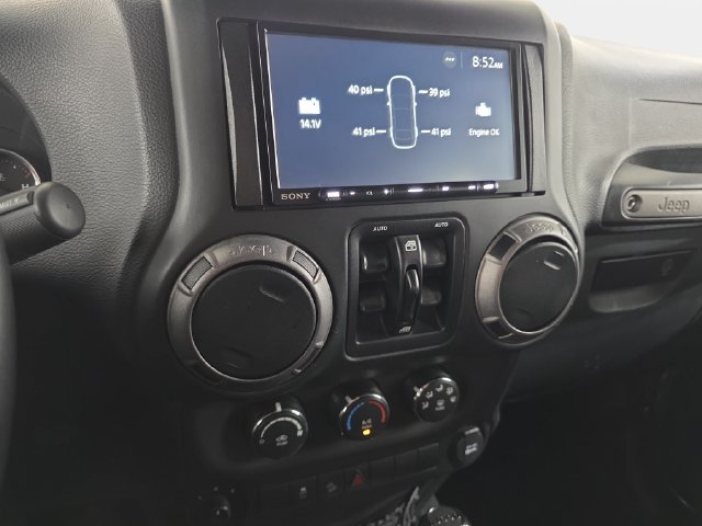 Used 2016 Gray Jeep Unlimited Sport image 19