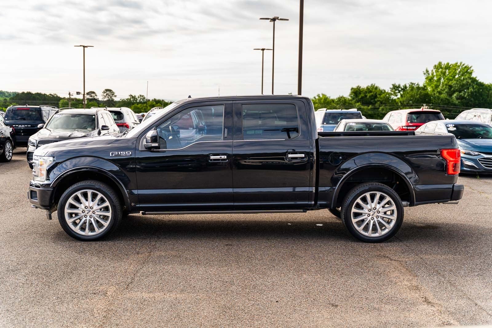 Used 2019 Black Ford Limited image 3