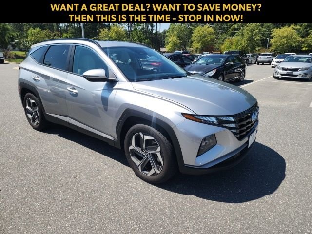 Used 2024 Silver Hyundai SEL image 1