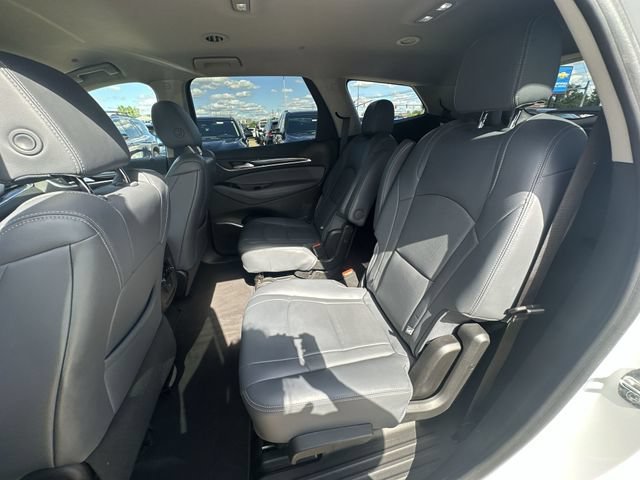 Used 2020 (Includes Satin Nickel lower exterior accent color.) Buick Essence image 27