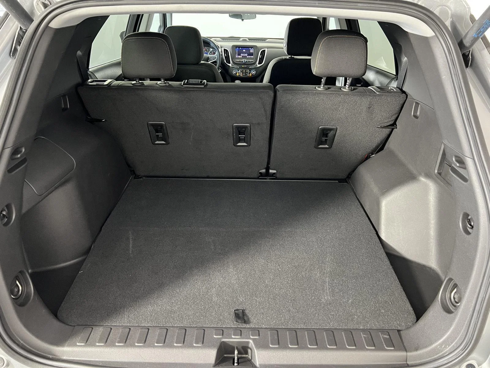 Used 2024 Sterling Gray Metallic Chevrolet LT image 20