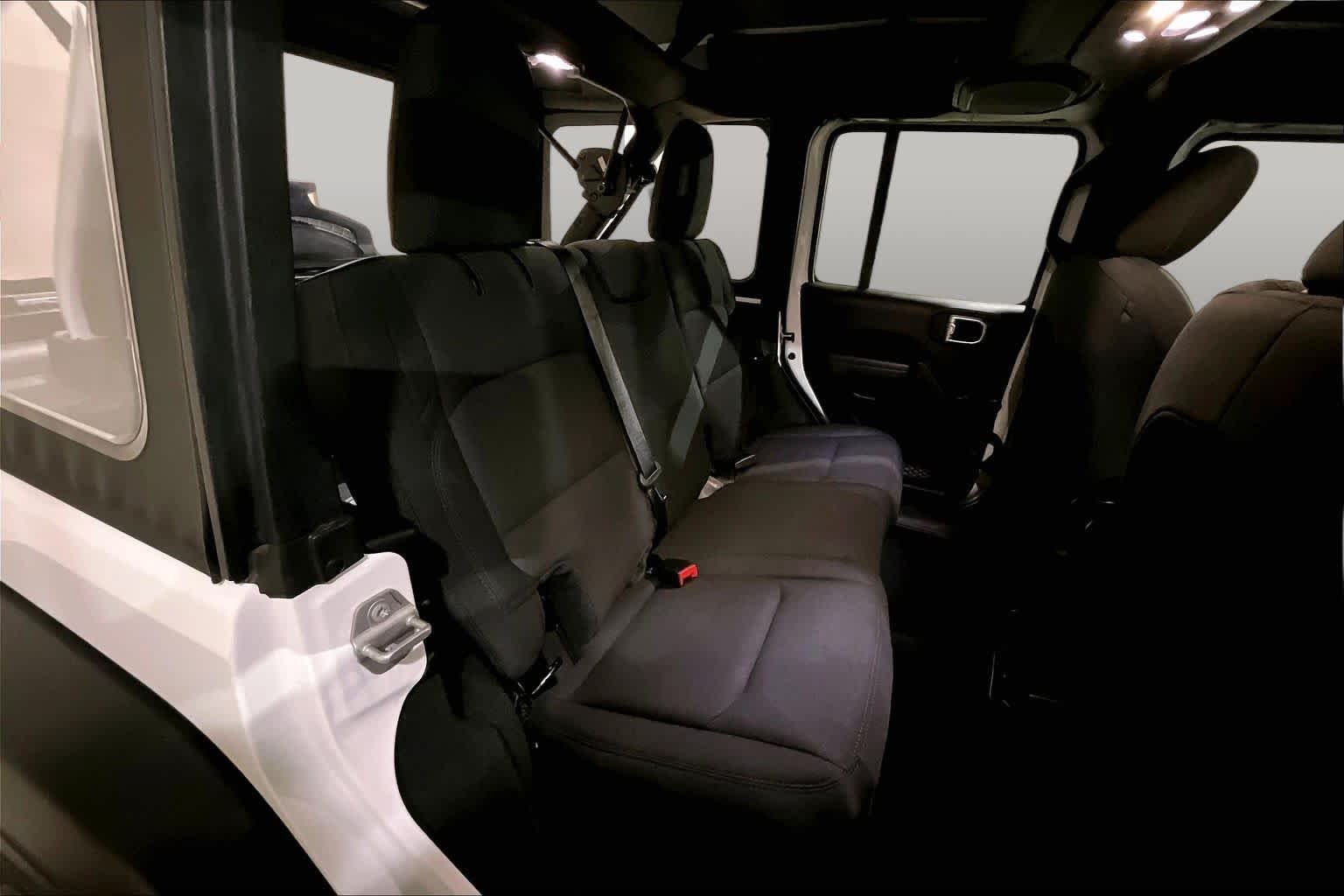Used 2022 Bright White Clearcoat Jeep Unlimited Sport image 18
