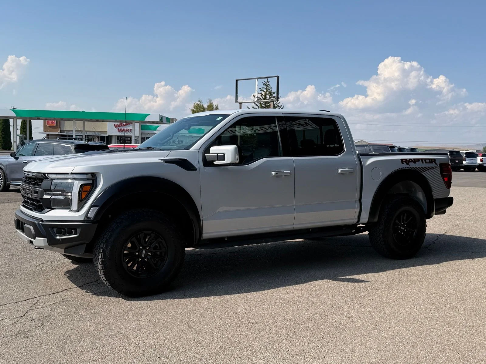 Used 2025 White Ford Raptor image 10