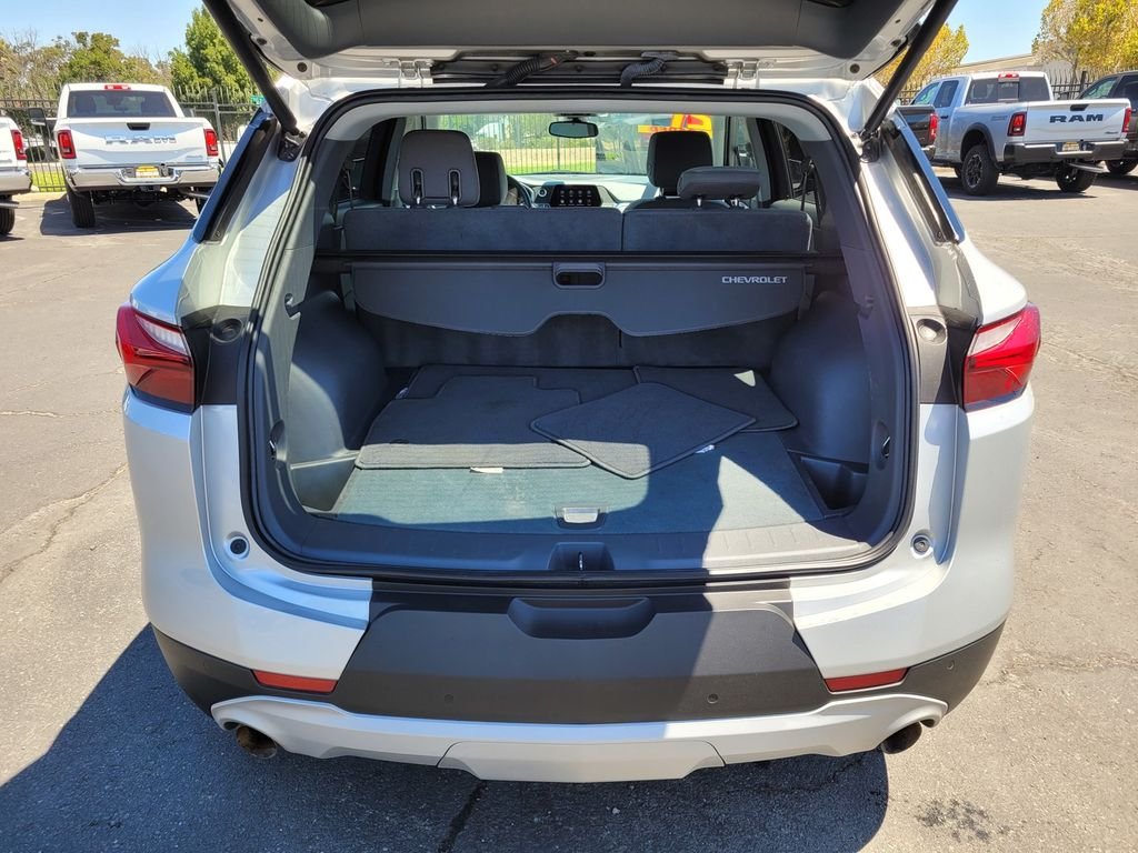 Used 2021 Silver Chevrolet LT image 10