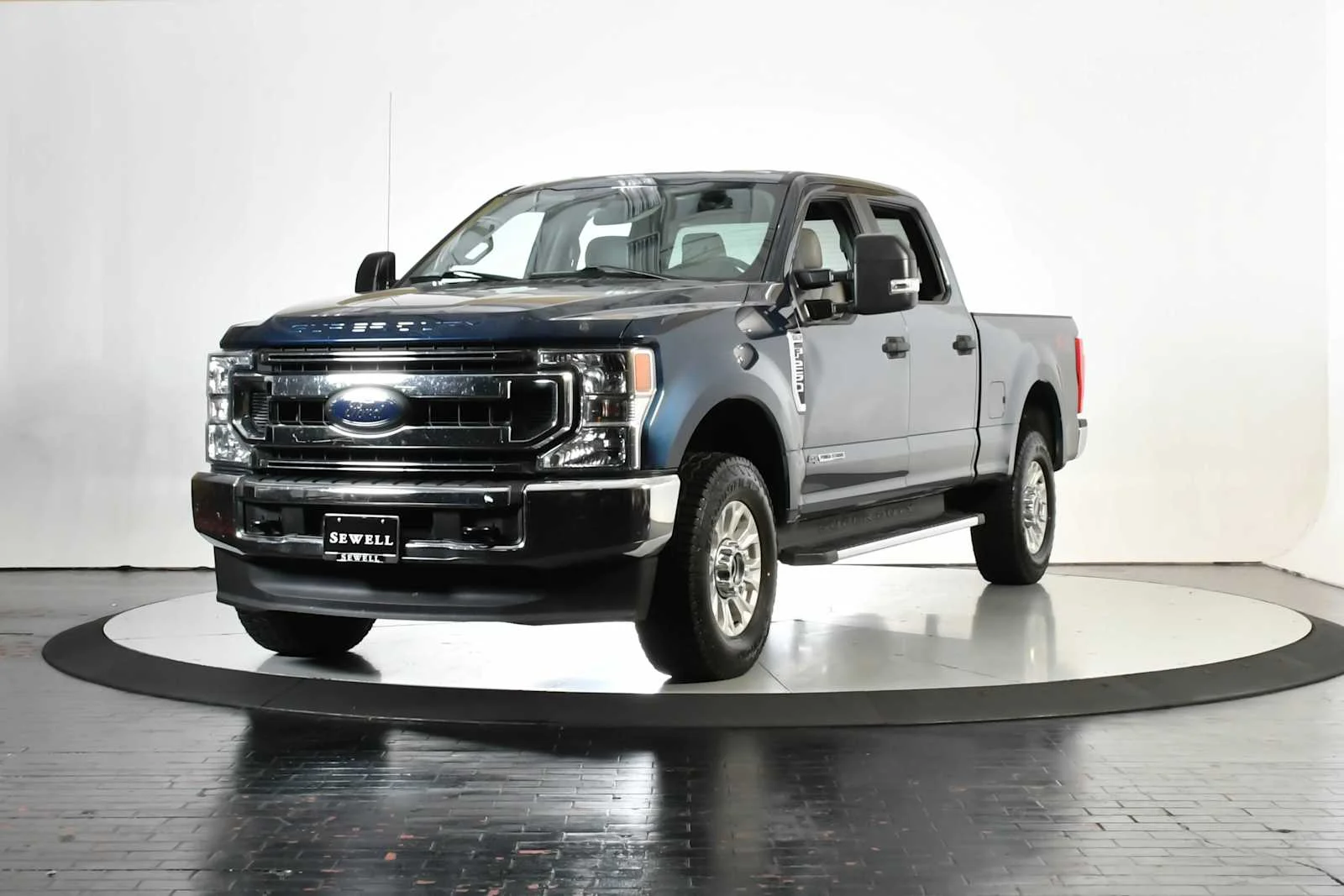 2020 Ford F-250 XL 4x4 Crew Cab 6-3/4' Box's photo