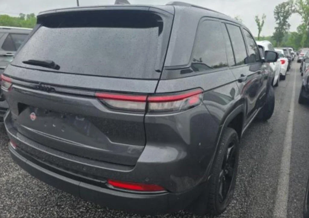 Certified Used 2023 Gray Jeep Altitude X image 2