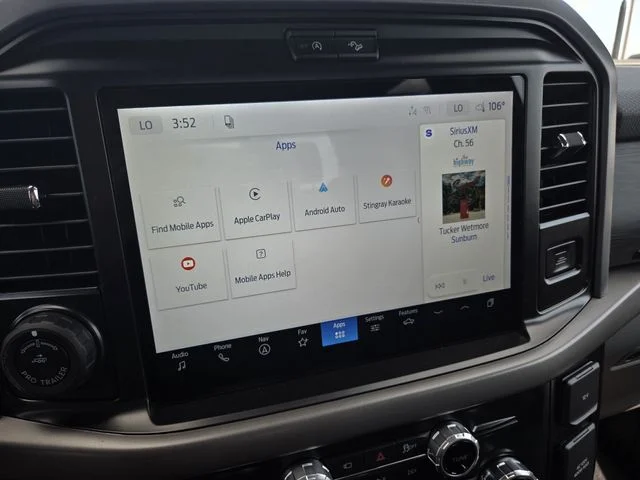 New 2026 Carbonized Gray Metallic Ford XLT image 7