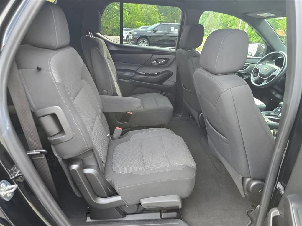 Used 2022 MOSAIC BLACK METALLIC Chevrolet LT Cloth image 11