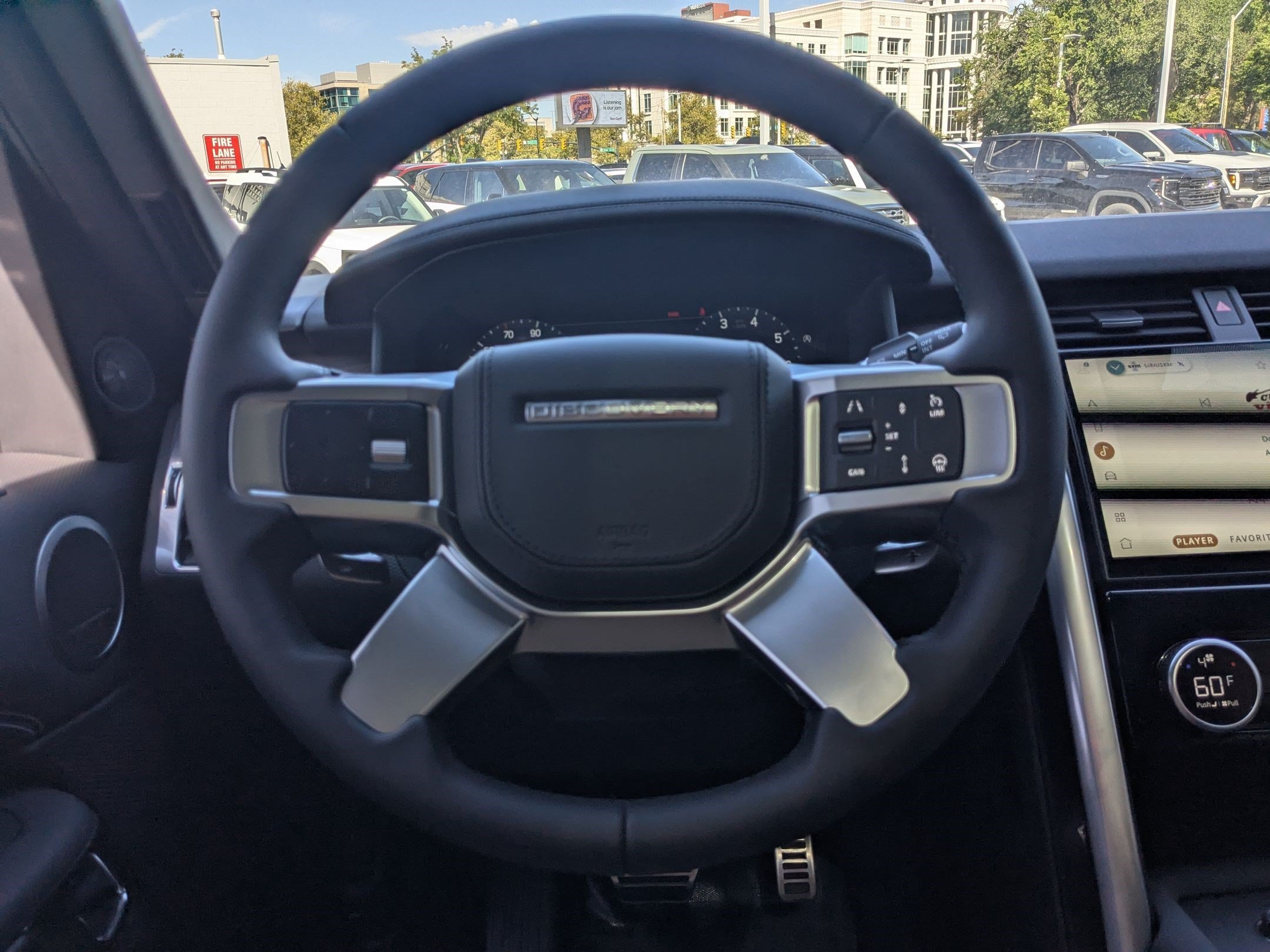 New 2026 Varesine Blue Land Rover Dynamic SE image 16