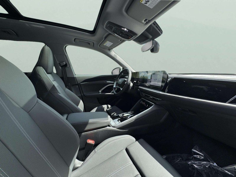 New 2026 Glacier White Metallic Audi Premium Plus image 19