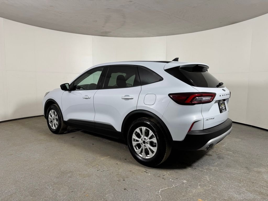 Used 2025 Space Silver Metallic Ford Active image 9