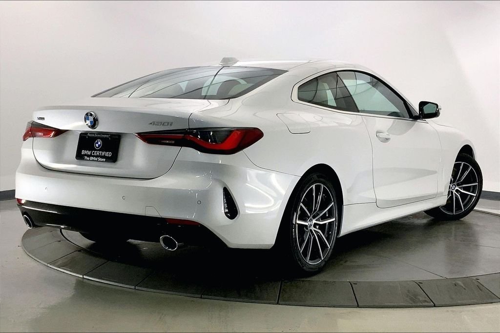 Used 2025 Mineral White Metallic BMW  image 12