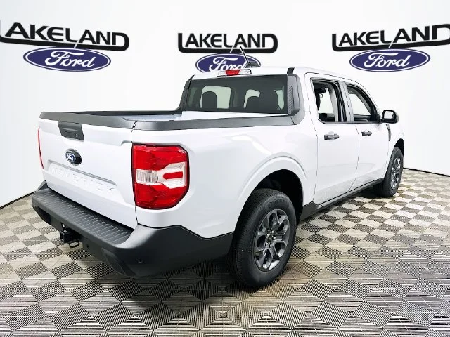 New 2026 White Ford XLT image 3