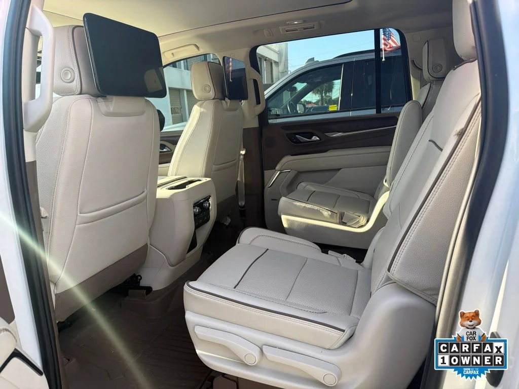 Used 2023 White GMC Denali image 5