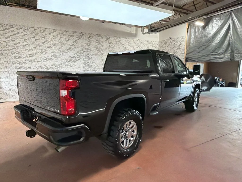 Used 2025 Black Chevrolet Custom image 7