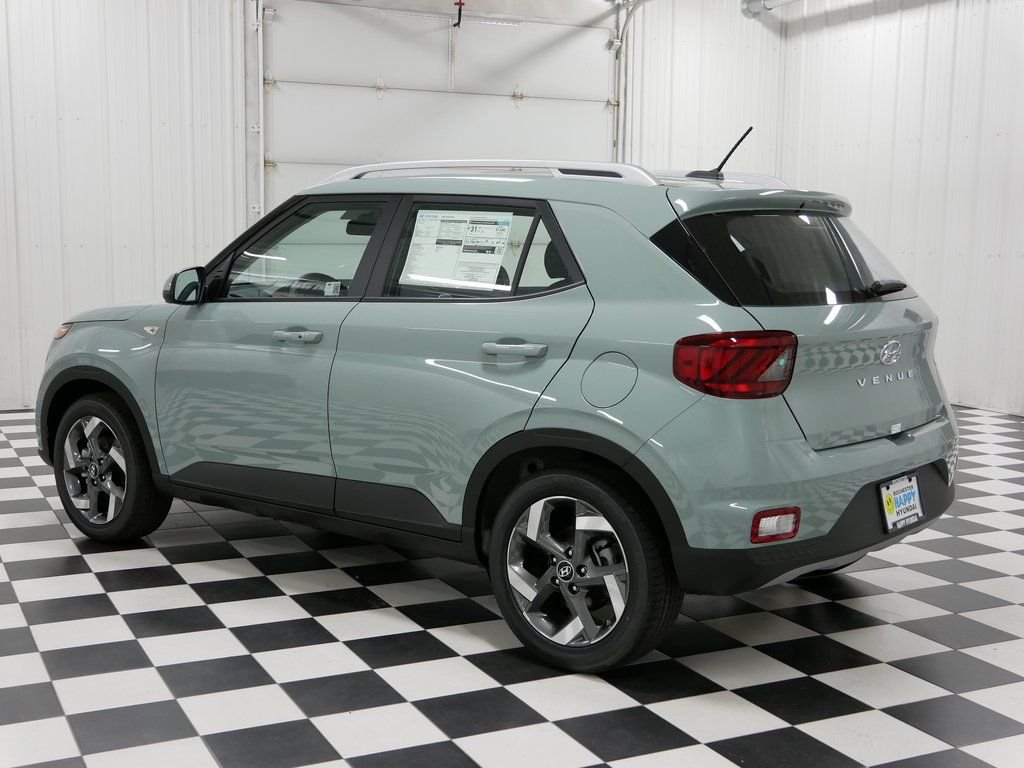 Certified Used 2025 Green Hyundai SEL image 3