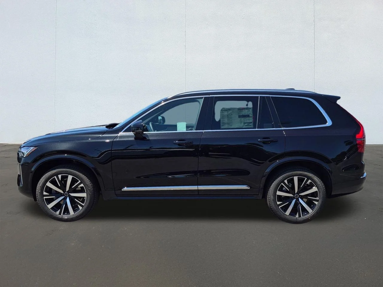 New 2026 Onyx Black Volvo Core image 3