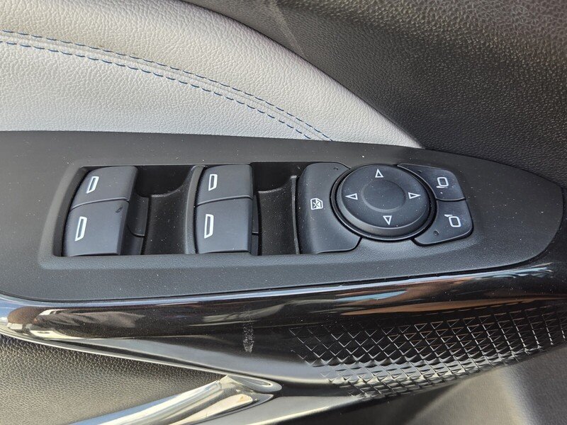 Used 2024 Summit White CHEVROLET FWD 4DR LT image 23