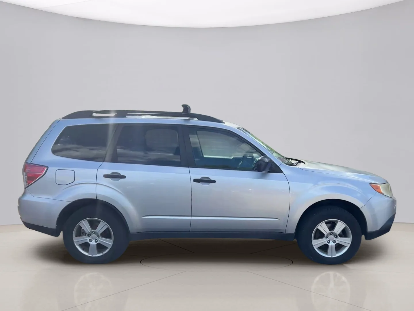 Used 2011 Silver Subaru 2.5X image 4