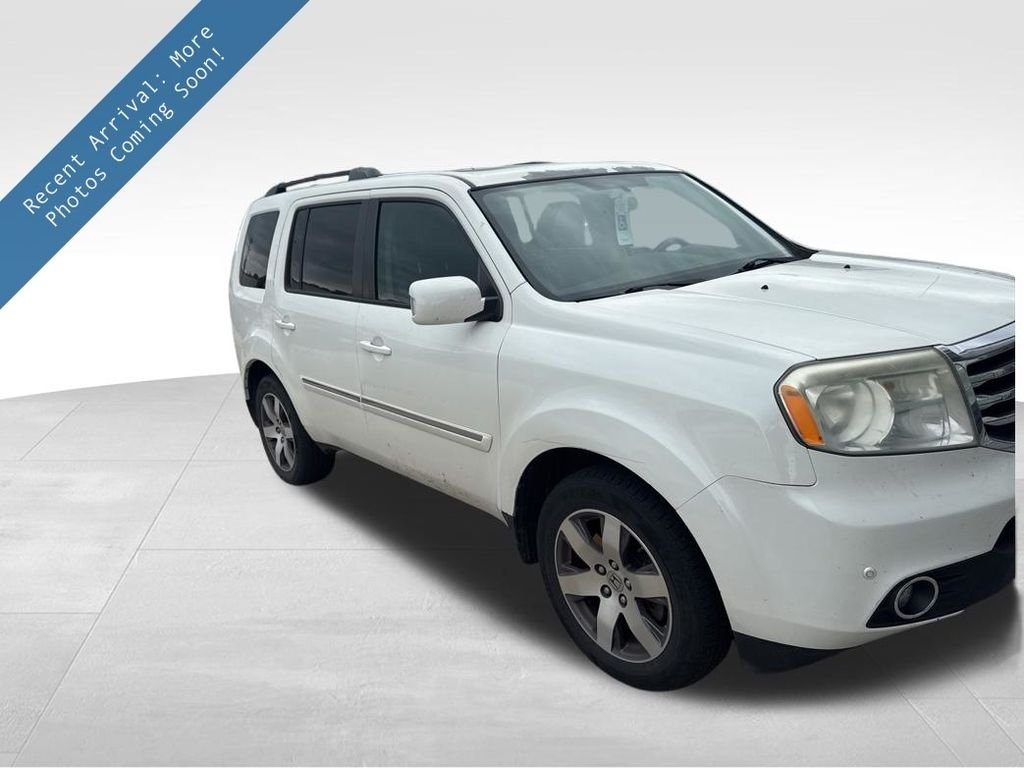 2013 Honda Pilot Touring 4WD w/ NAVI and RES's photo