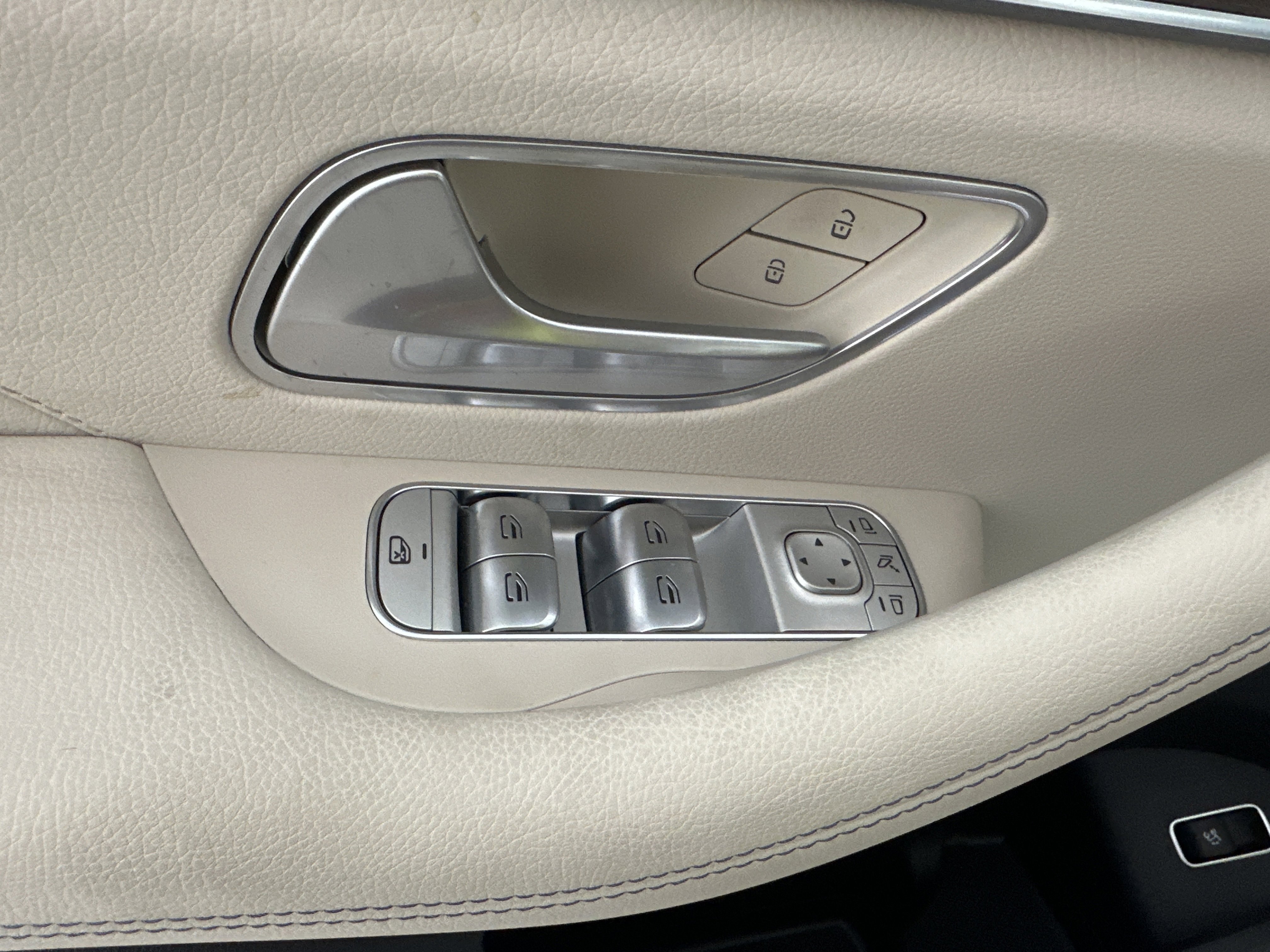 New 2026 POLAR WHITE Mercedes-Benz GLE 350 image 11