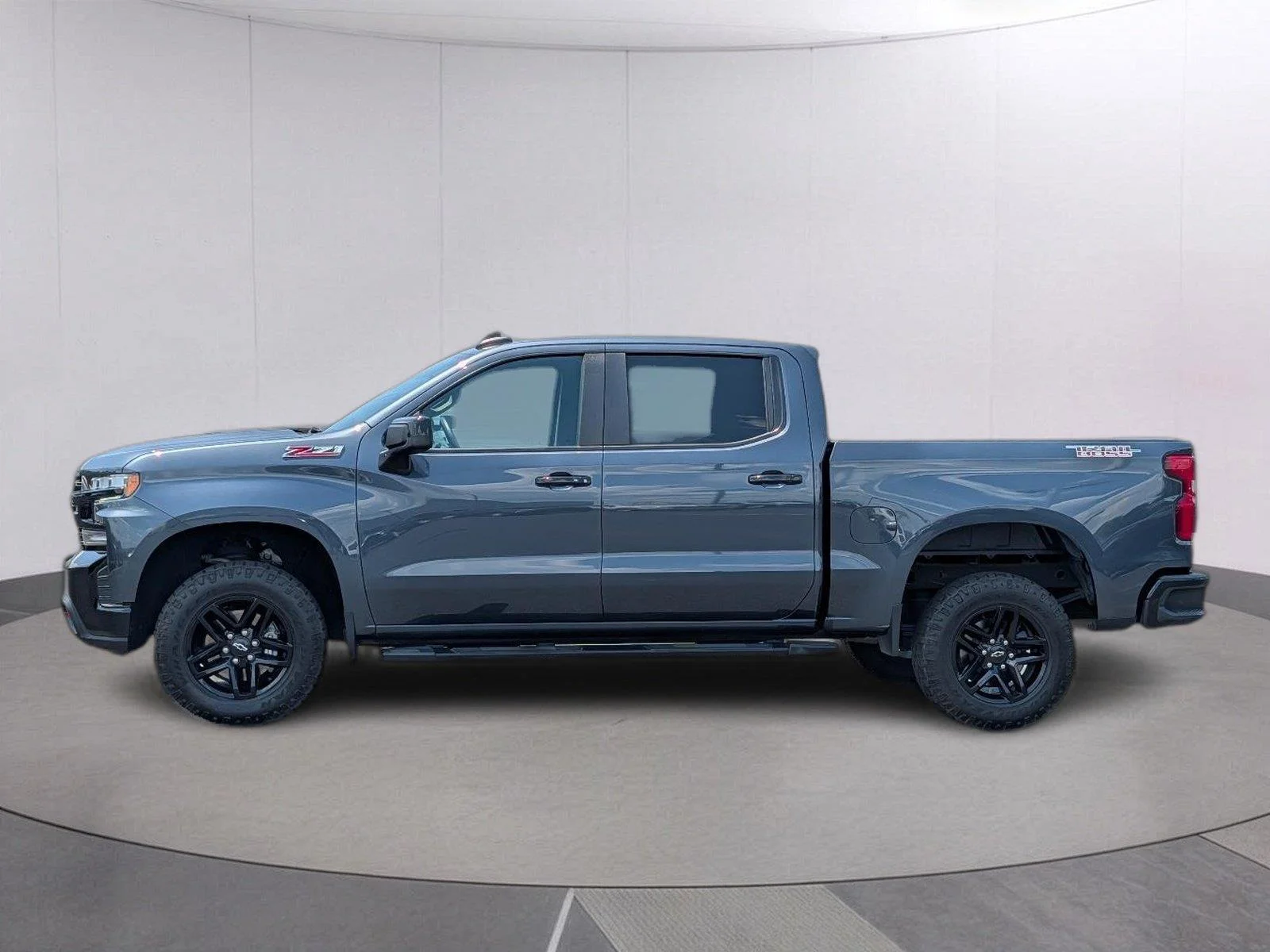 Used 2022 SHADOW GRAY METALLIC Chevrolet LT Trail Boss image 2