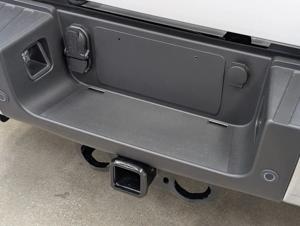 New 2026 Star White Metallic Tri-Coat Ford F-350® King Ranch® image 32