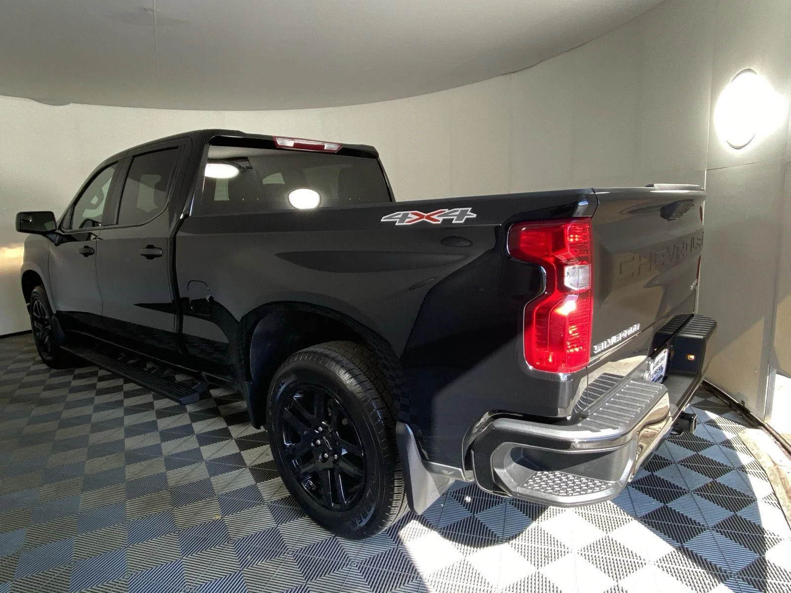 Used 2024 Black Chevrolet Custom image 14