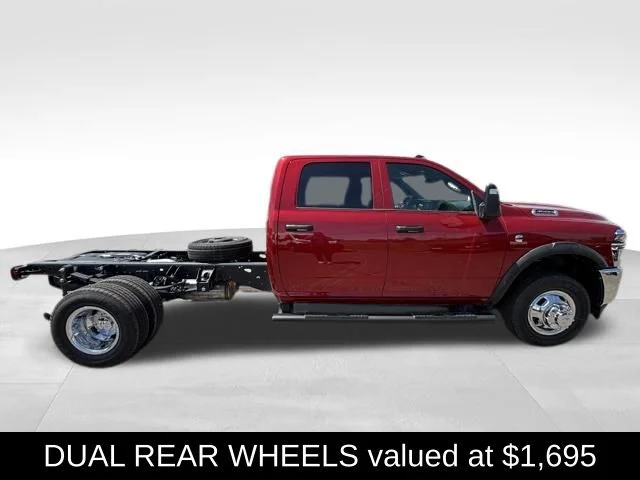 New 2026 Molten Red Pearl-Coat Exterior Paint RAM Tradesman image 7