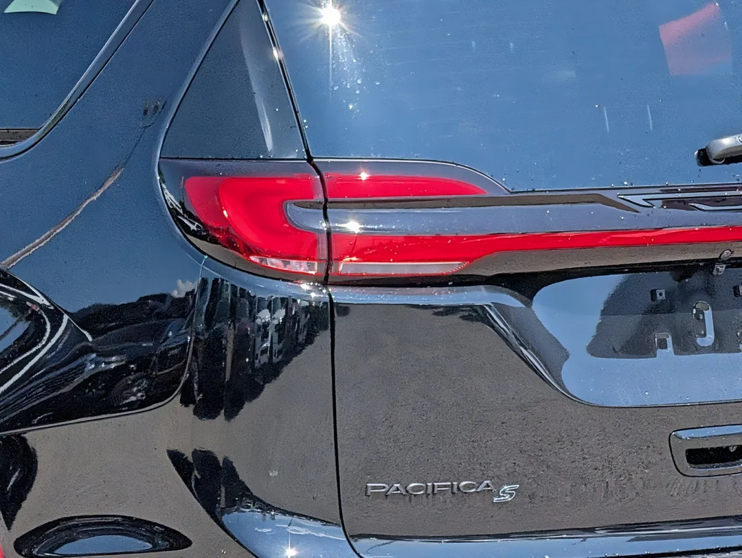 New 2027 Black Chrysler Select - - AWD - Customer Preferred Pkg 27L - Safety Sphere - Full Sunroof & More! image 11